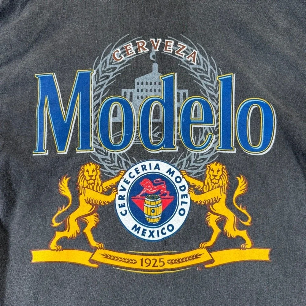 Modelo Cerveza Graphic T-Shirt Mens Medium Washed Black Short Sleeve Cotton Tee